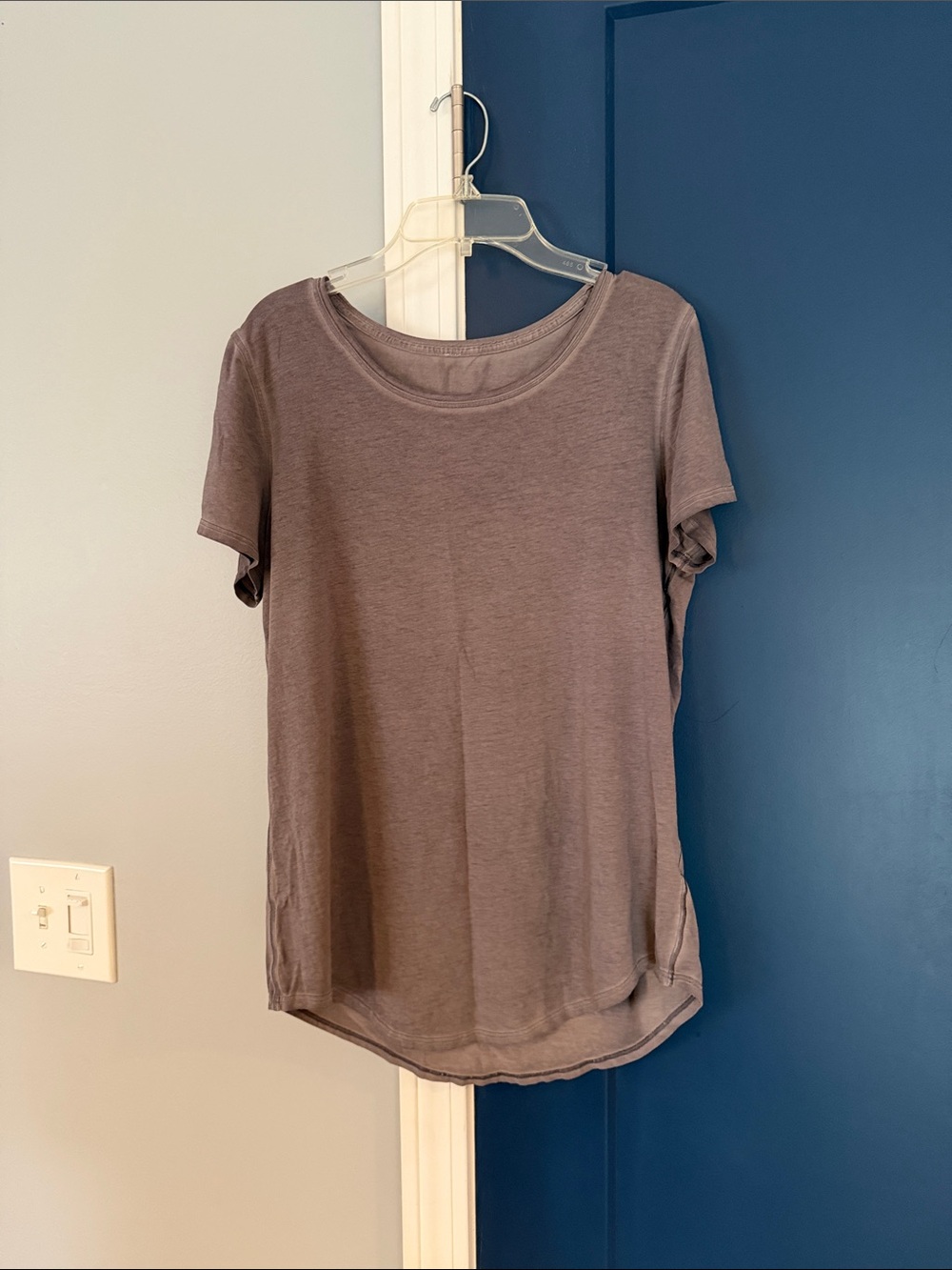 lululemon athletica Short Sleeve Crewneck Tee in Taupe Gray